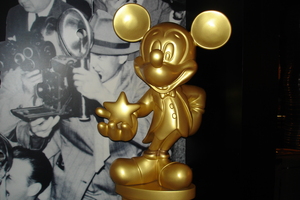 Mickey Mouse statuette in Studio Sea